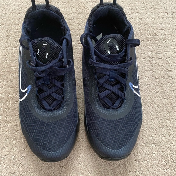 Boys Nike Air Max NWOB size 3Y - Picture 3 of 6